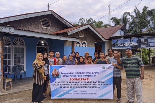 Sosialisasi Pentingnya Peran Keluarga dan Tenaga Kesehatan dalam Meningkatkan Pengetahuan Remaja tentang Risiko Kehamilan Di Wilayah Kerja Puskesmas Talikumain Kecamatan Tambusai Kabupaten Rokan Hulu